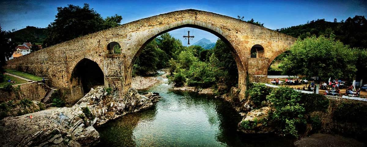 Cangas Relax En Grupo Cangas de Onis Bagian luar foto